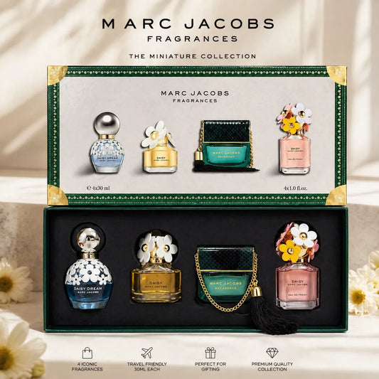 Marc Jacobs Mini Perfume Collection Gift Set for Women (4 x 30ml)